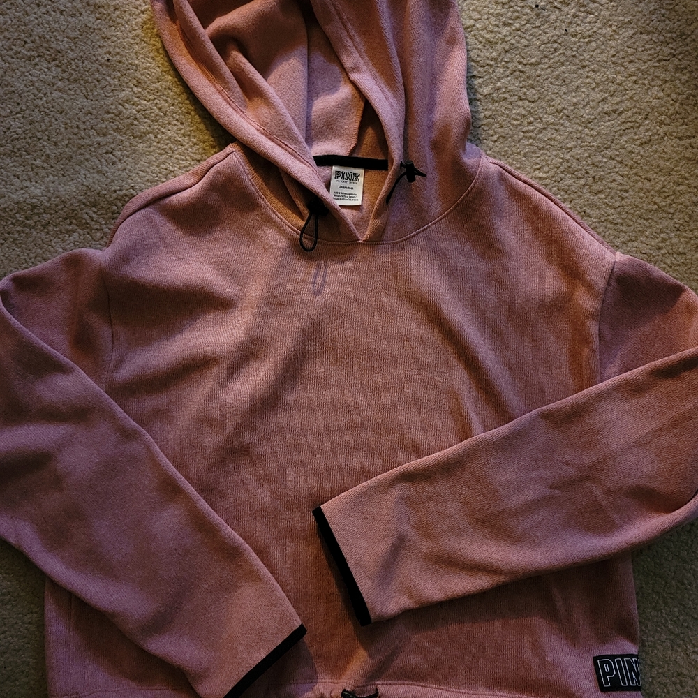 VS PINK pullover